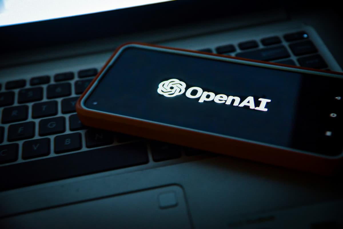 OpenAI lança modelos de IA personalizáveis gratuitos